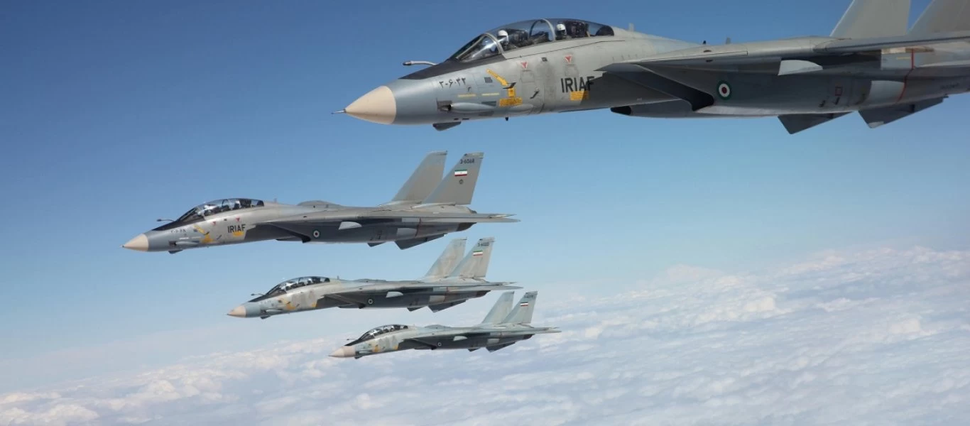 Κλιμάκωση: Το Ιράν αναπτύσσει τα F-14 στα σύνορα - Ιρανικοί πύραυλοι στοχοποιούν αμερικανικές βάσεις